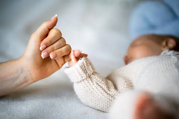 Intended parents discussing surrogacy process and eligibility with fertility doctor in India